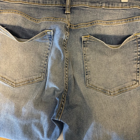 Old Navy Men’s Jeans (Skinny) - Picture 8 of 8